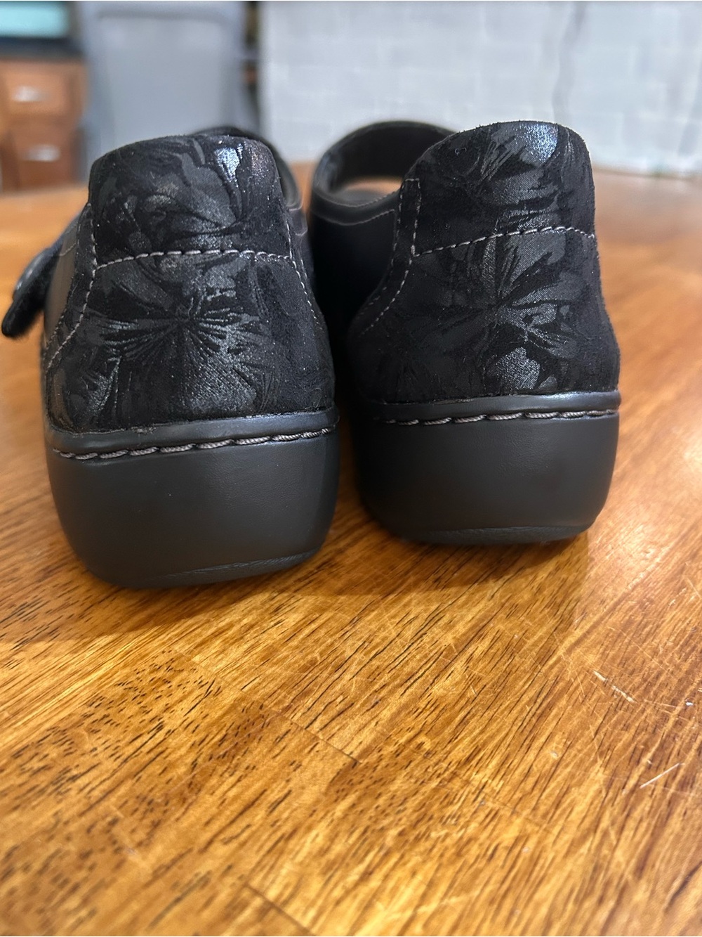Clarks Women’s Black Mary Jane “Cora Dahlia” Leather Shoes - Picture 3 of 5